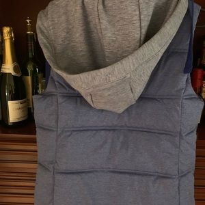 Athleta women’s vest